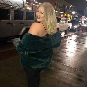 Meet your Posher, Mackenzie